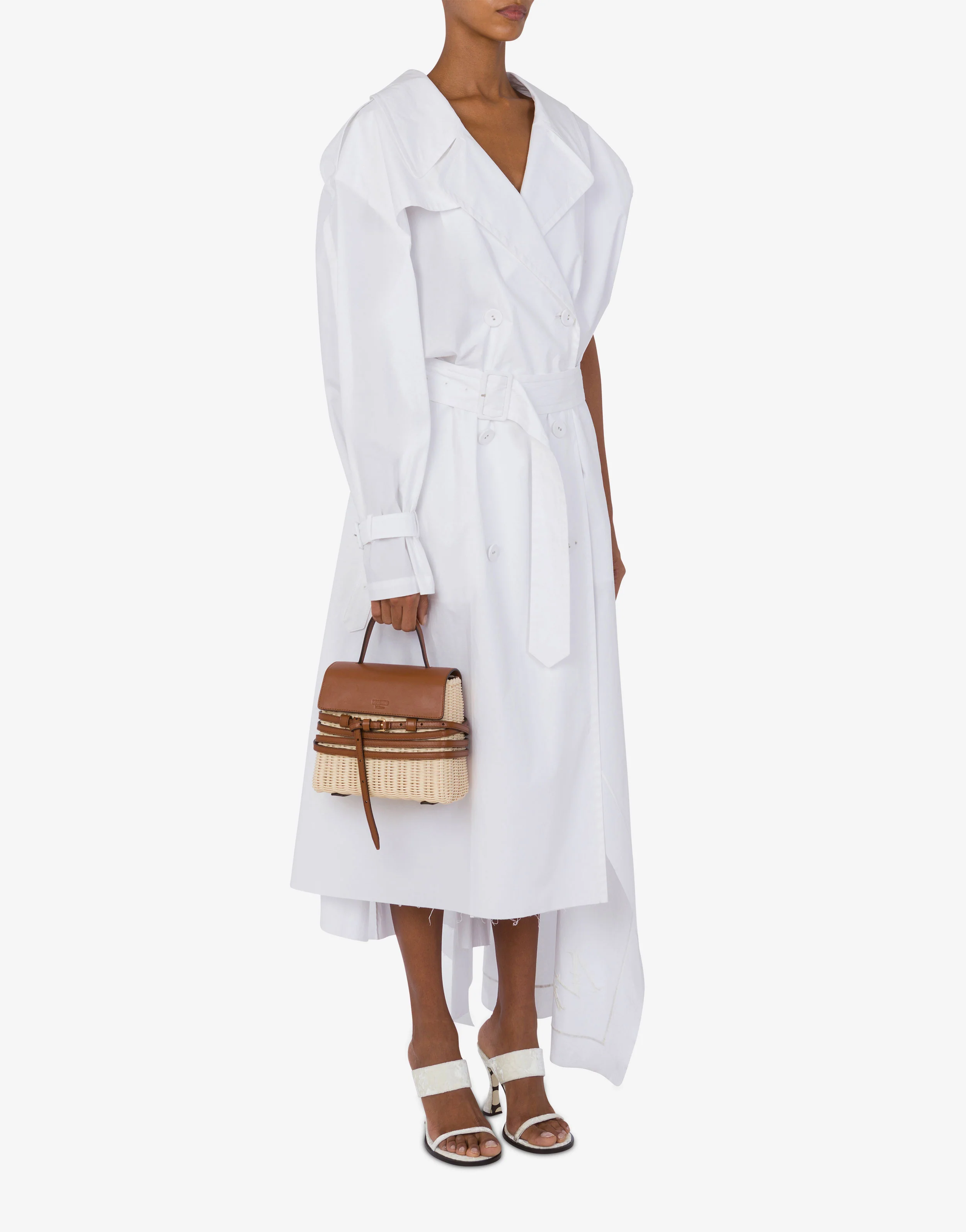 Moschino Tie Me bag in rattan Small