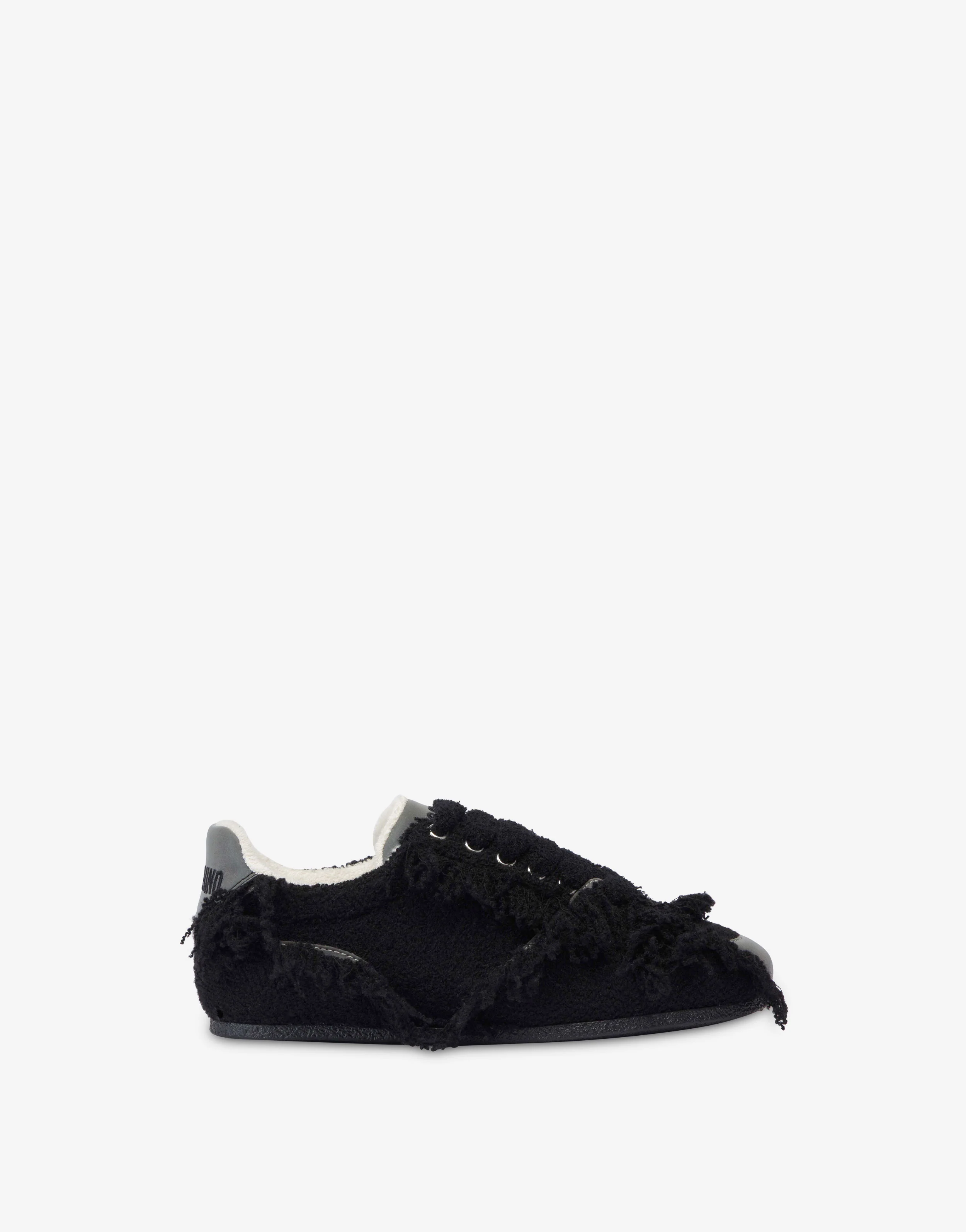 Sneakers in bouclé