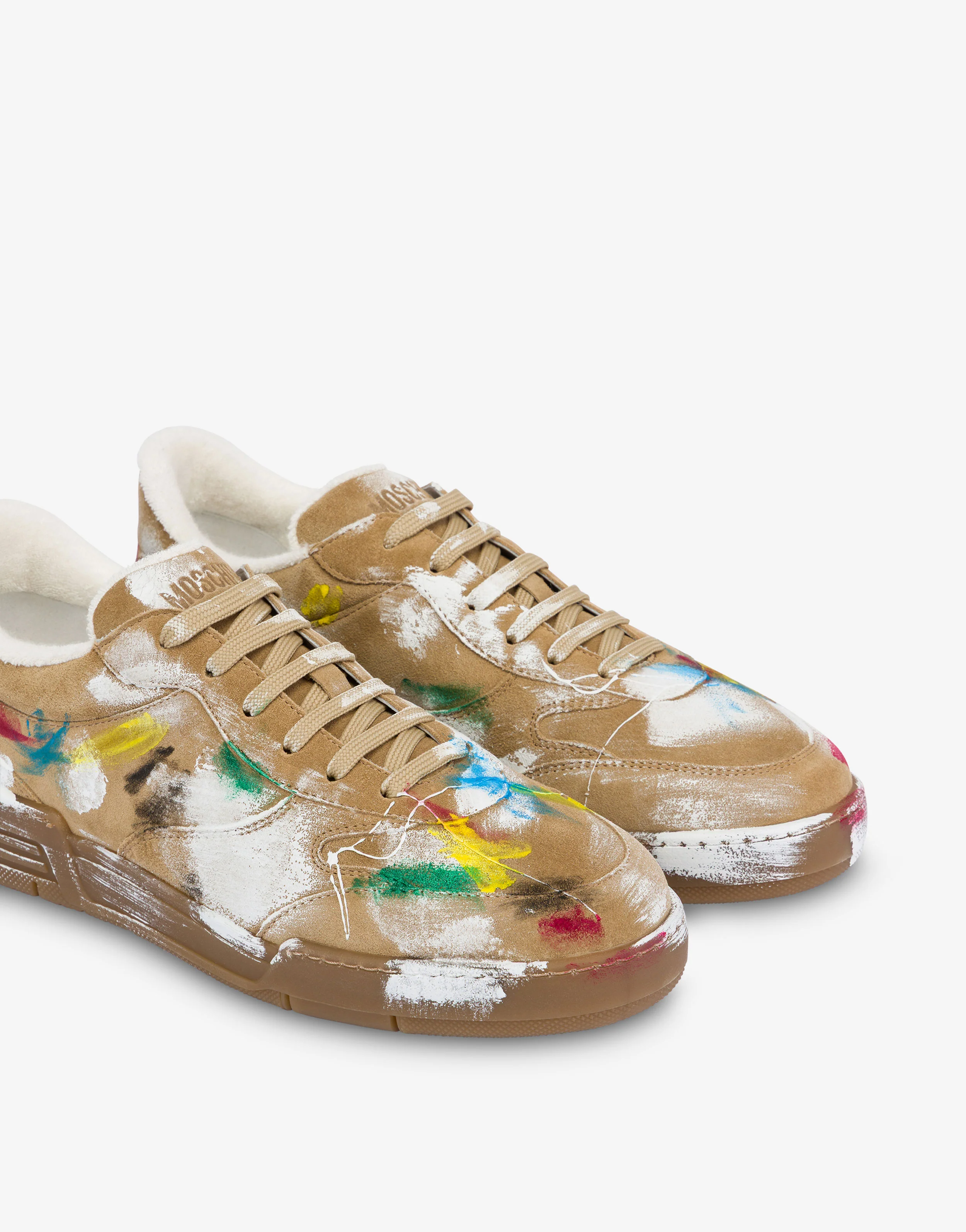 Sneakers in suede